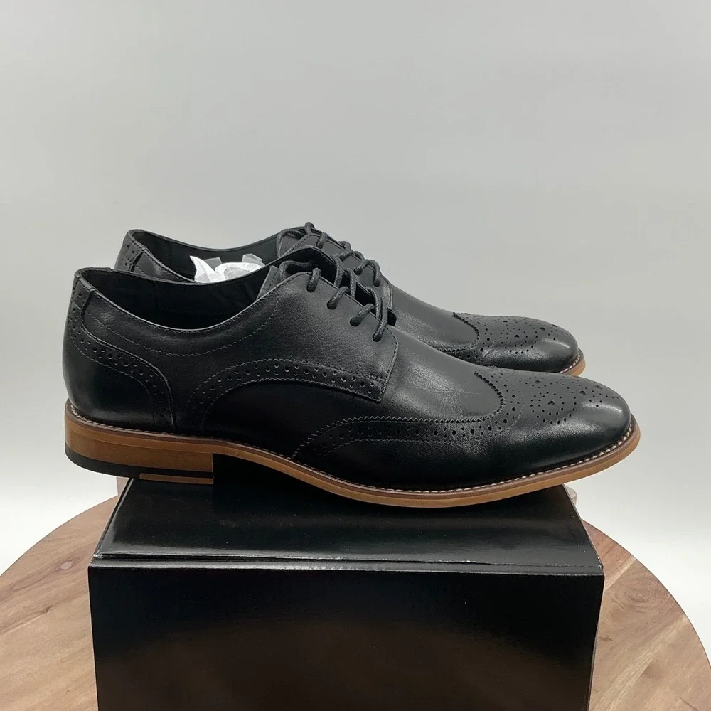 Stacy Adams classic wingtip